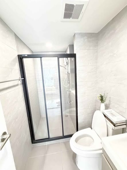 room interior and bathroom of Atmoz Flow Minburi
