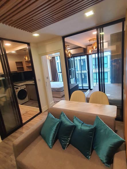 living room and room interior of Atmoz รัชดา-ห้วยขวาง คอนโด
