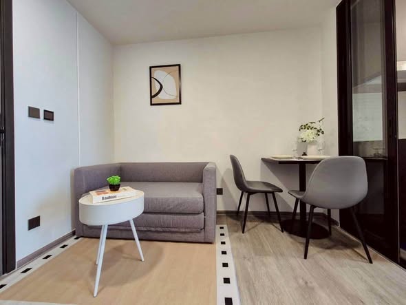 living room of Atmoz Palacio Ladprao Wanghin | แอทโมซ พาลาซิโอ ลาดพร้าว วังหิน