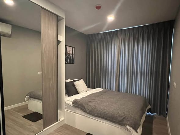 bedroom and room interior of B​ Loft​ Sukhumvit 107