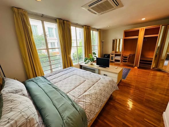 bedroom of Baan klang Krung (British Town – Thonglor)