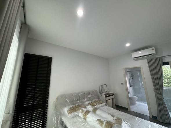 bedroom of Baan Klang Muang Classe Sukhumvit 77