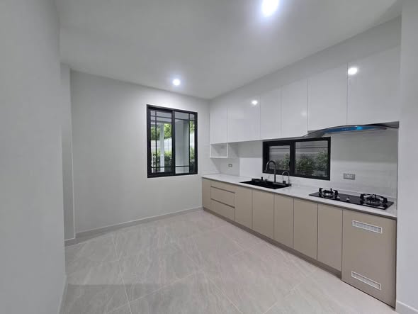kitchen of Baan Klang Muang Classe Sukhumvit 77