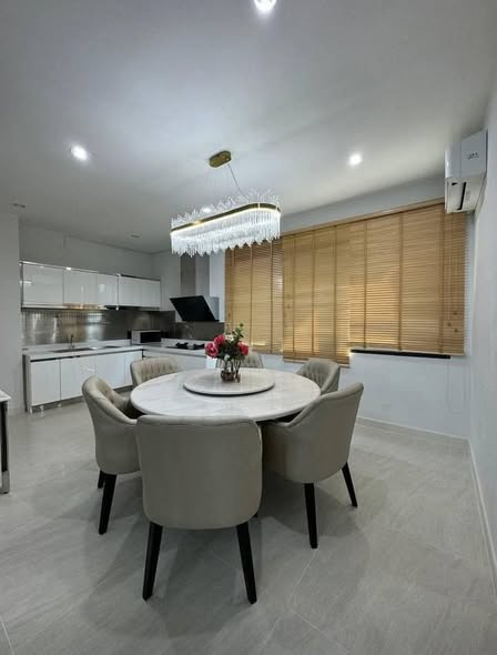 room interior of Baan Klang Muang Classe Sukhumvit 77