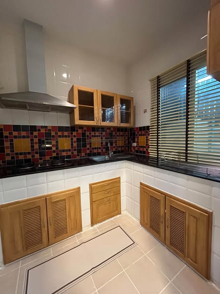 bathroom and kitchen of Baan Klang Muang S-Sense Rama 9-Ladprao