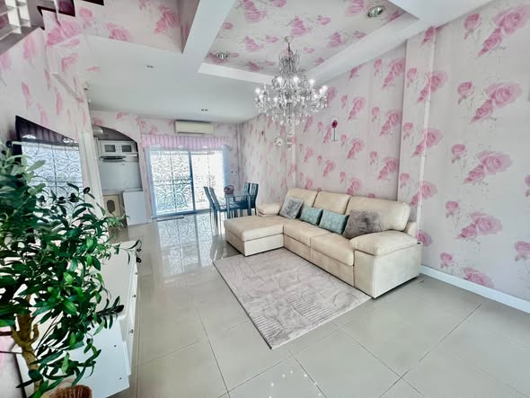 living room of Baan Klang Muang Sukhumvit 113