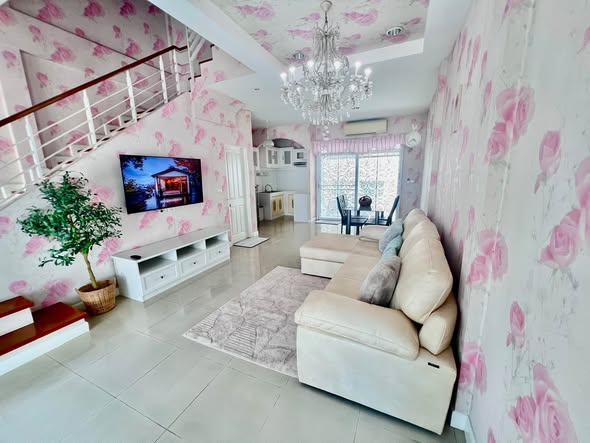 living room of Baan Klang Muang Sukhumvit 113