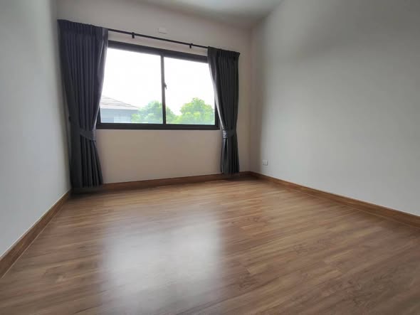 Baan Klang Muang Sukhumvit – Onnut
