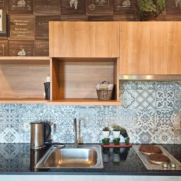 bathroom and kitchen of Baan Navatara Condominium