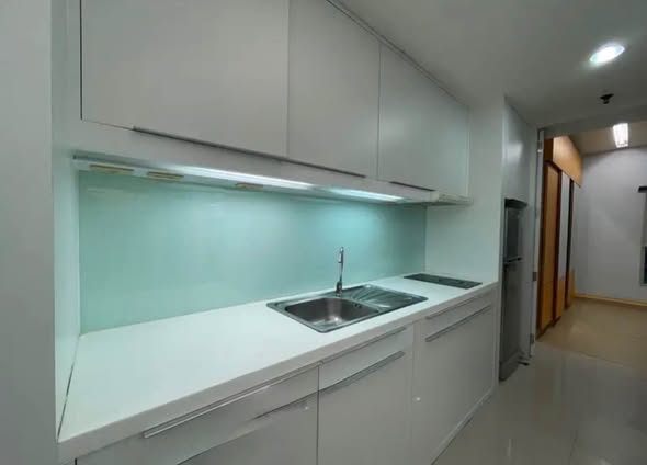 kitchen of Baan Nonzee Condominium
