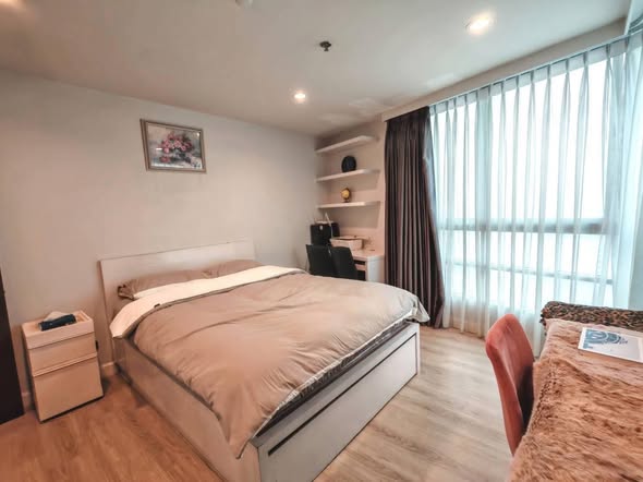 bedroom of Baan Pathumwan