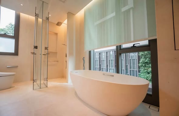 bathroom of Baan Sindhorn (บ้านสินธร)
