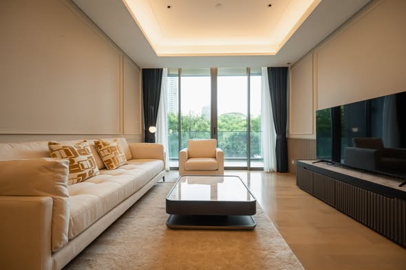 bedroom and living room of Baan Sindhorn (บ้านสินธร)