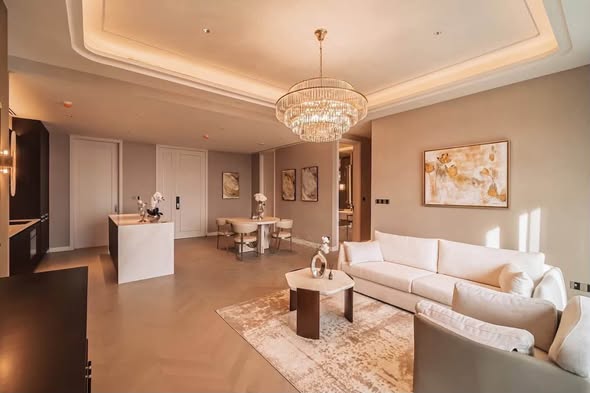living room of Baan Sindhorn (บ้านสินธร)