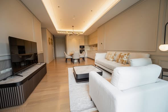 living room and bedroom of Baan Sindhorn (บ้านสินธร)