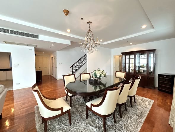 living room and room interior of Baan Siri Twenty Four