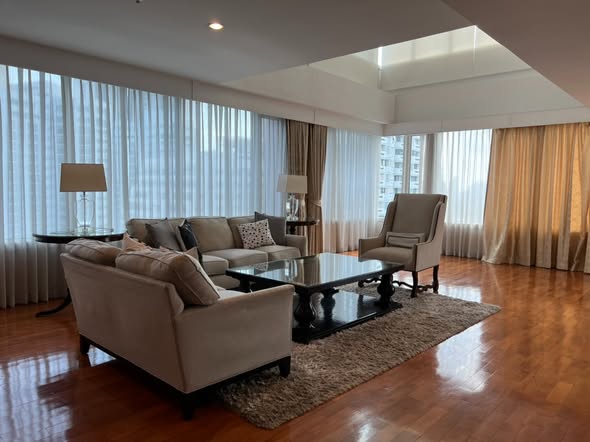 living room and room interior of Baan Siri Twenty Four