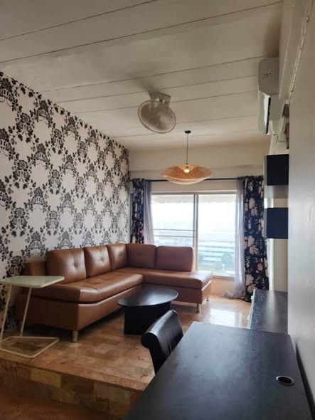living room of Baan Sukhothai Condo Building 11