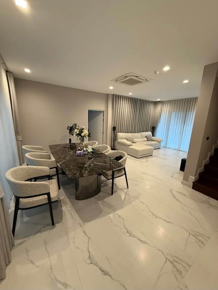 living room of Bangkok Boulevard Signature Chaengwatthana-Ratchaphruek
