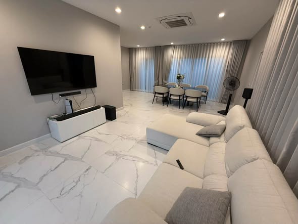 living room of Bangkok Boulevard Signature Chaengwatthana-Ratchaphruek