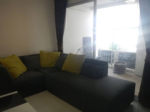 bedroom and living room of Bangkok Feliz