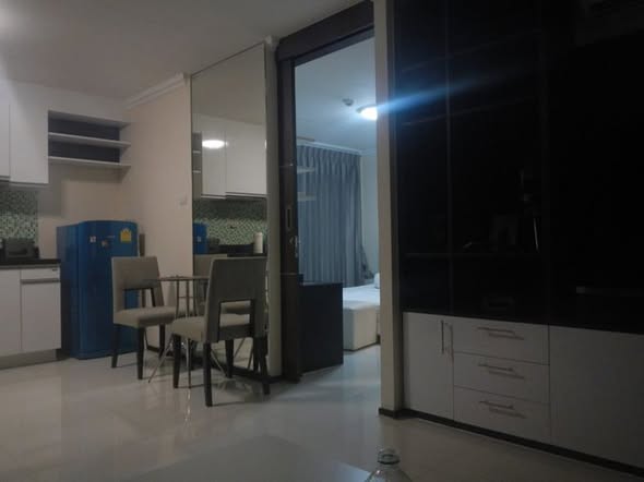 room interior of Bangkok Feliz