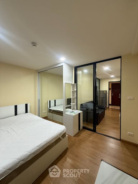 bedroom of Bangkok Feliz Sathon-Taksin