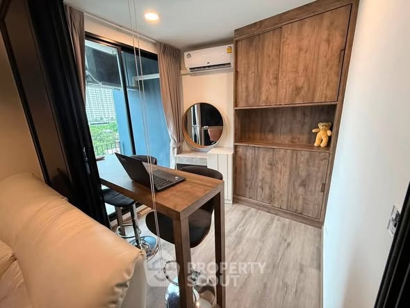 bedroom and room interior of Beat Bangwa Interchange