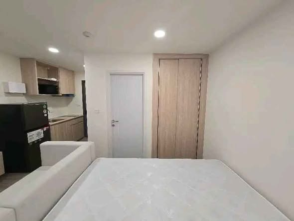 room interior of Beat sukhumvit sale gallery