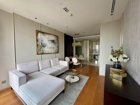 living room of BEATNIQ