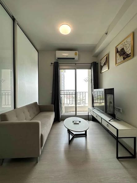 bedroom and living room of แชปเตอร์ วัน ชายน์ บางโพ