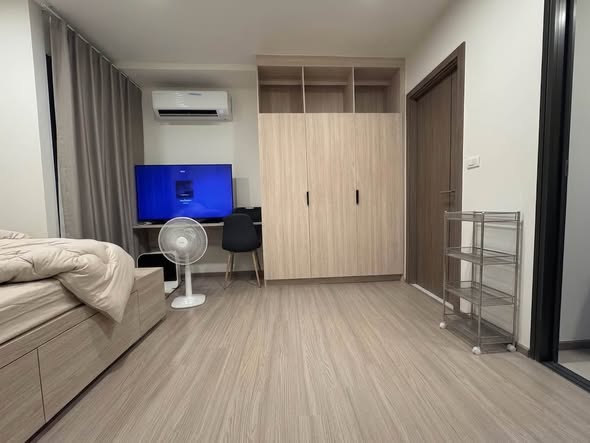 bedroom and room interior of เดอะมูฟ ประดิพัทธ์