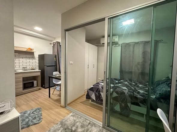 bedroom and room interior of พลัมคอนโด มิกซ์ แจ้งวัฒนะ