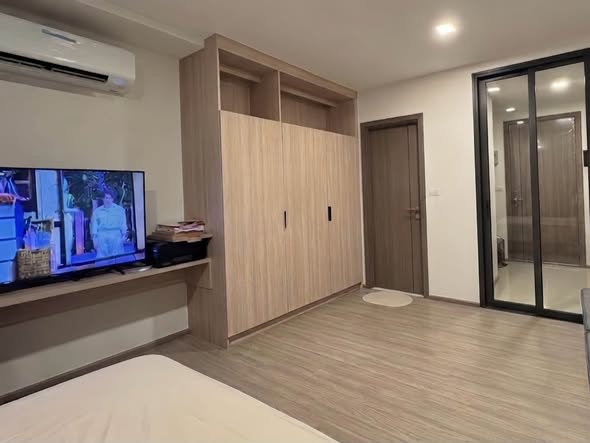 bedroom and room interior of เดอะมูฟ ประดิพัทธ์