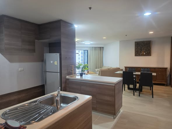 Belle Grand Rama 9