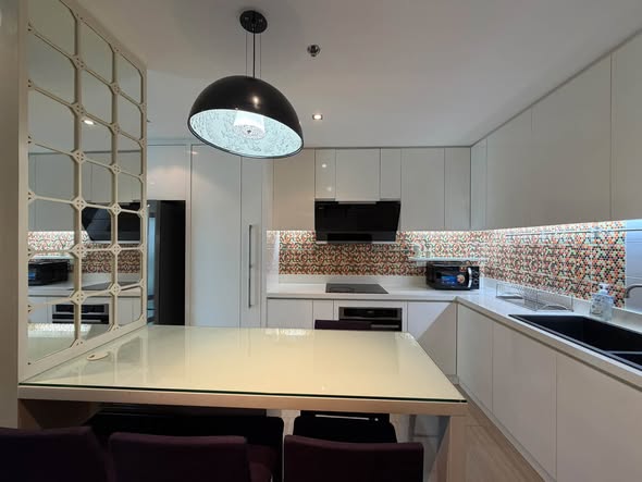 kitchen of Belle Grand Rama 9