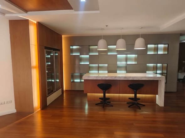 room interior of Belle Grand Rama 9