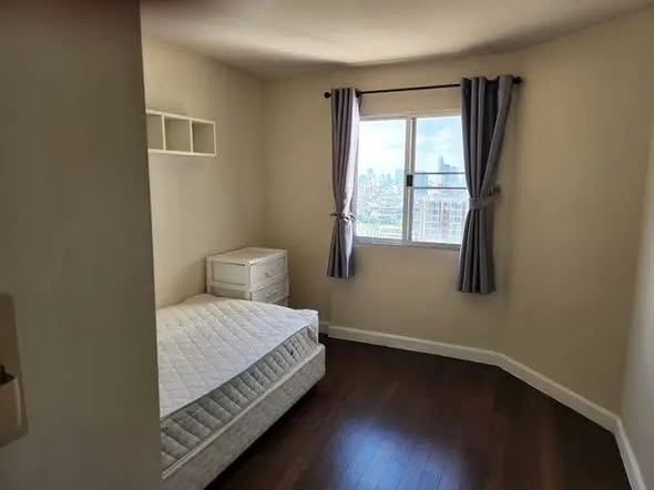 bedroom of Belle Park Residence