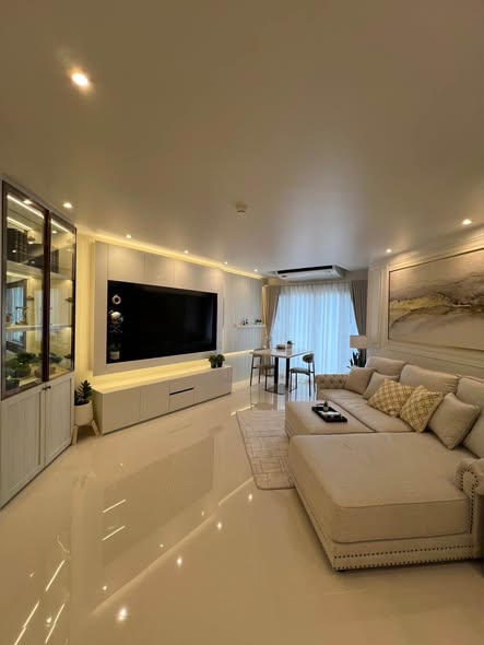 bedroom and living room of Belle Park Residence