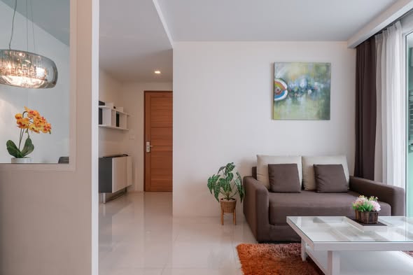 bedroom and living room of Beverly 33 by Aspira