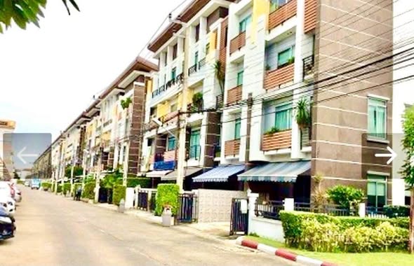Biztown ศรีนครินทร์