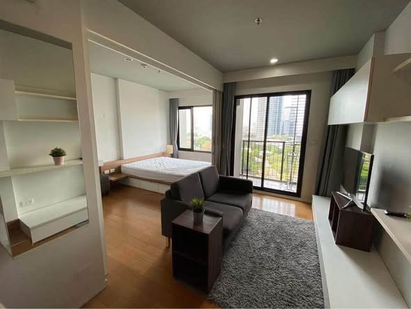 bedroom of Blocs 77