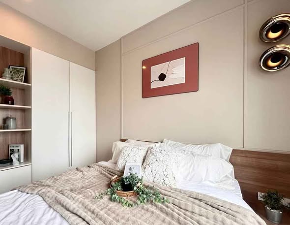 bedroom of Blocs 77
