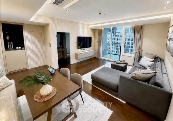 bedroom and living room of Bright Sukhumvit 24
