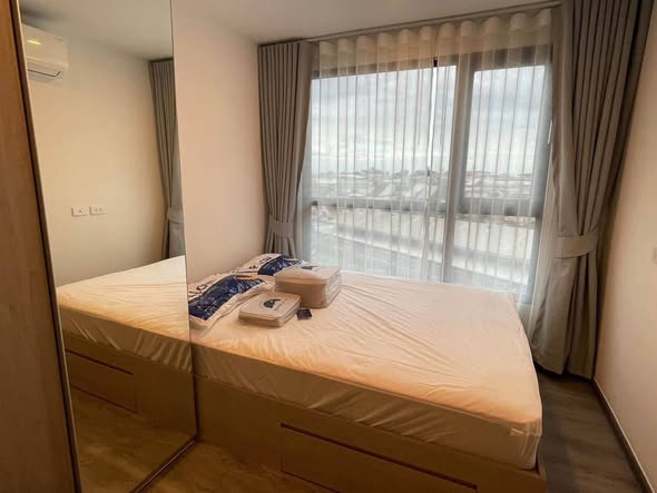 bedroom of Brixton Pet&Play Phahol 50 Station