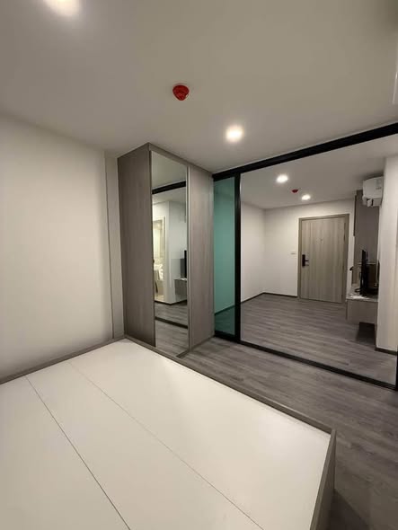 room interior of Brixton Pet&Play Phahol 50 Station