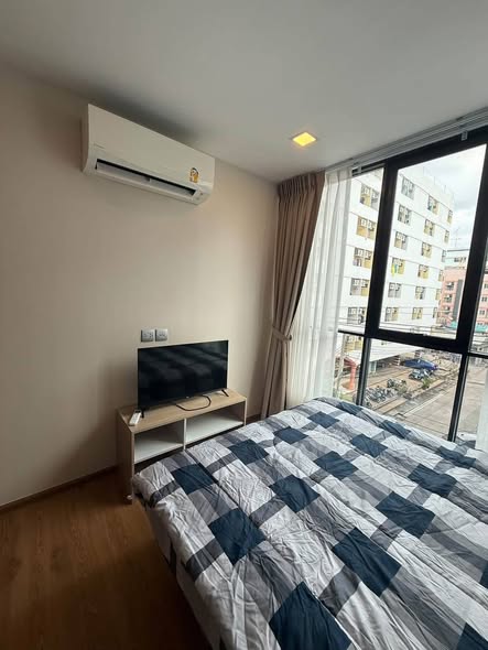 bedroom of Brown Condo HuaiKwang
