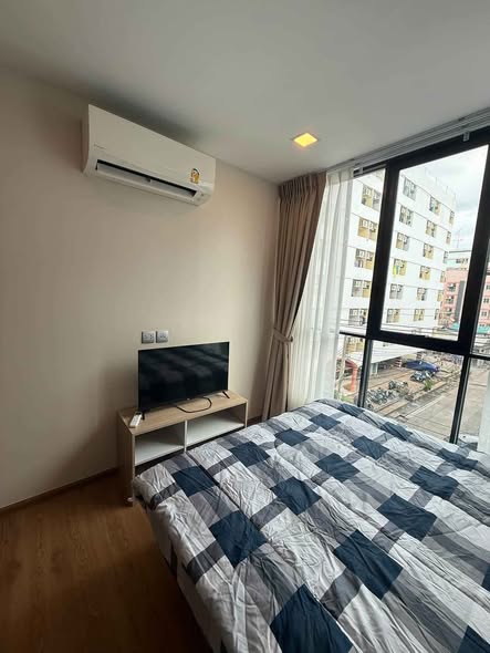 bedroom of Brown Condo HuaiKwang