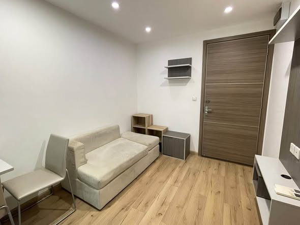 bedroom and room interior of BUDGET CONDO TIWANON