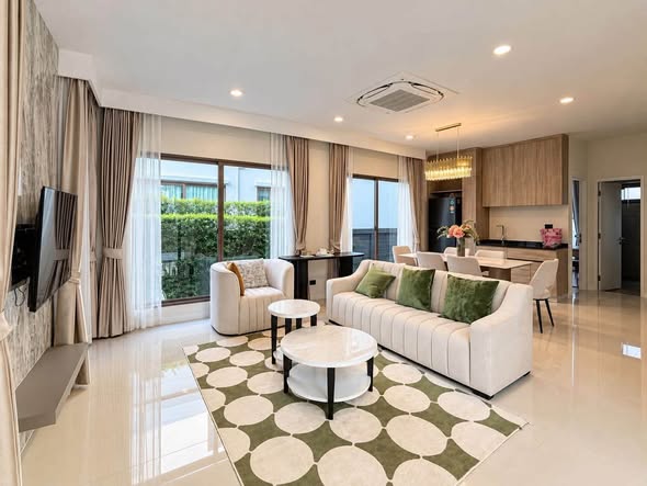 bedroom and living room of Burasiri Krungthep Kreetha